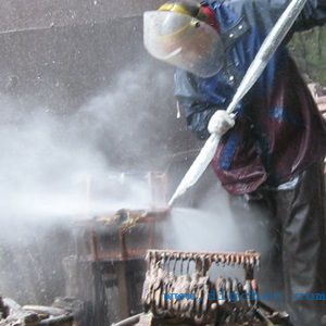 鑄件清砂機(jī)-鑄件清砂設(shè)備-高壓水射流鑄件清砂機(jī)