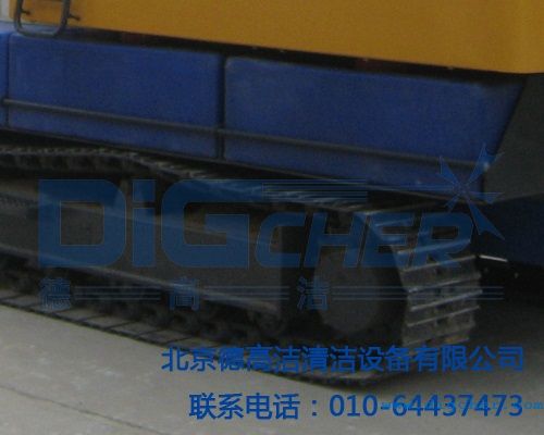 SOLAR-TC 3500太陽能電池板清洗車履帶